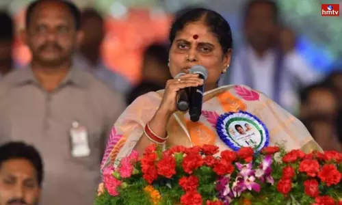 YS Vijayamma Escape From Road Accident YS Vijayamma Escape From Road Accident