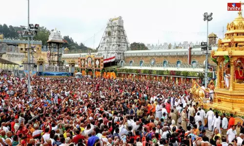 Devotees Huge Rush in Tirumala Tirupati Devotees Huge Rush in Tirumala Tirupati