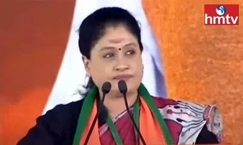 Vijayashanti Slams CM KCR in BJP Public Meeting Munugode