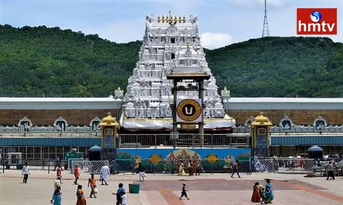 Increasing Traffic in Tirumala Increasing Traffic in Tirumala