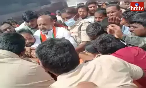 Telangana BJP Chief Bandi Sanjay Arrested At Jangaon District