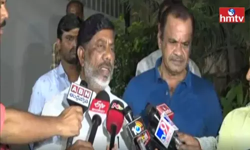 Bhatti Vikramarka Meets Komatireddy Venkatreddy Over Munugode Bypoll Bhatti Vikramarka Meets Komatireddy Venkatreddy Over Munugode Bypoll