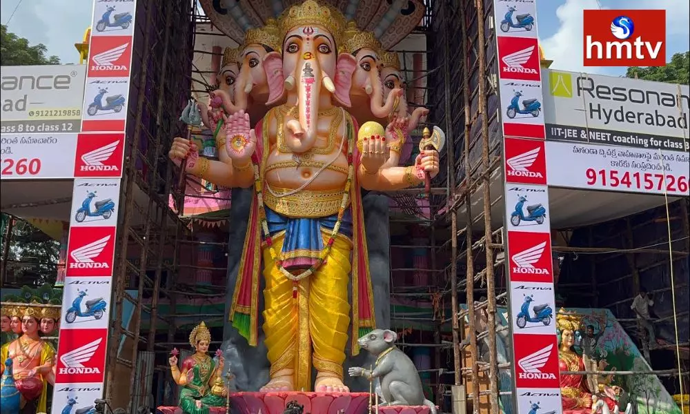 Matti Ganapathi for the First time in the History of Khairatabad