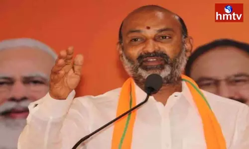 Bandi Sanjay Fire On CM KCR