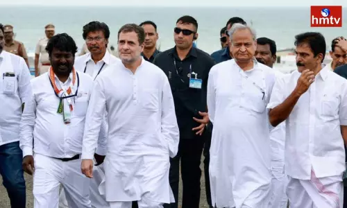 Rahul Gandhi flags off Bharat Jodo Yatra in Kanyakumari Rahul Gandhi flags off Bharat Jodo Yatra in Kanyakumari
