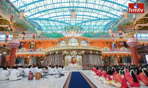 Onam Celebrations at Prashanthi Nilayam In Puttaparthi