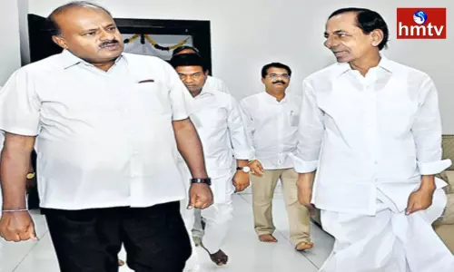 Kumaraswamy Meet CM KCR In Pragathi Bhavan