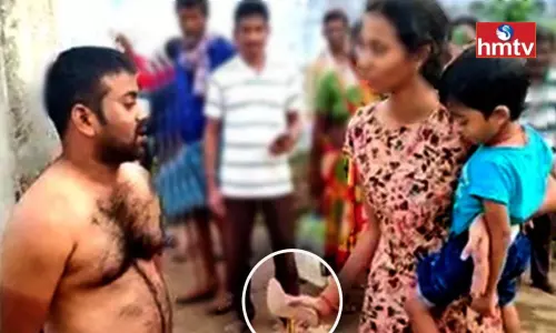 Wife Slapped Husband for Second Marriage Manthani Wife Slapped Husband for Second Marriage Manthani