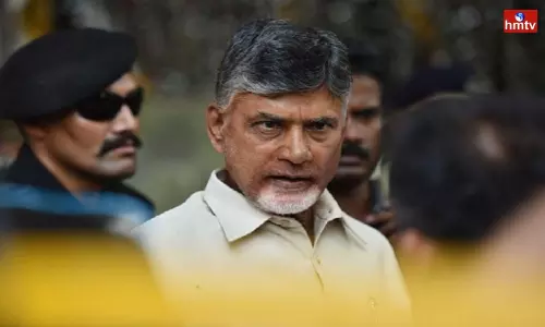 Chandrababu Meets Telugu Desam Cadres at Chittoor Sub-Jail Chandrababu Meets Telugu Desam Cadres at Chittoor Sub-Jail