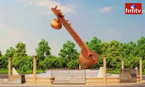 Veena Weighing 14 Tonnes Installed at the Lata Mangeshkar Chowk Veena Weighing 14 Tonnes Installed at the Lata Mangeshkar Chowk