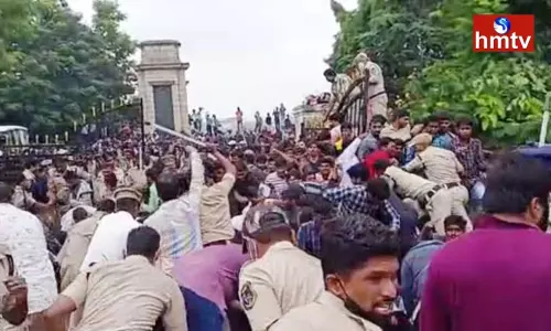 Fans Flock for IND vs AUS T20 Match Tickets Fans Flock for IND vs AUS T20 Match Tickets