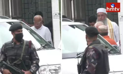 Mohan Bhagwat meets Imam Umer Ahmed Ilyasi Mohan Bhagwat meets Imam Umer Ahmed Ilyasi