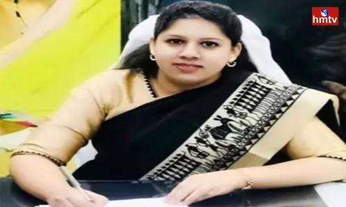 Cyber Criminals fake whatsapp account with the name of Kakinada  Collector Kritika Shukla