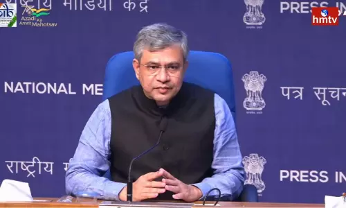 Union Minister Ashwini Vaishnaw Said Not to Believe the Rumors about Visakhapatnam Railway Zone Union Minister Ashwini Vaishnaw Said Not to Believe the Rumors about Visakhapatnam Railway Zone
