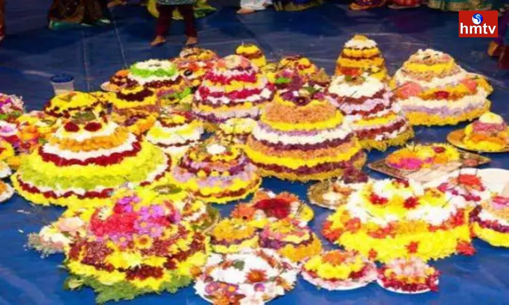 Bathukamma Celebrations వరంగల్ లో ఘనంగా బతుకమ్మ సంబరాలు Bathukamma