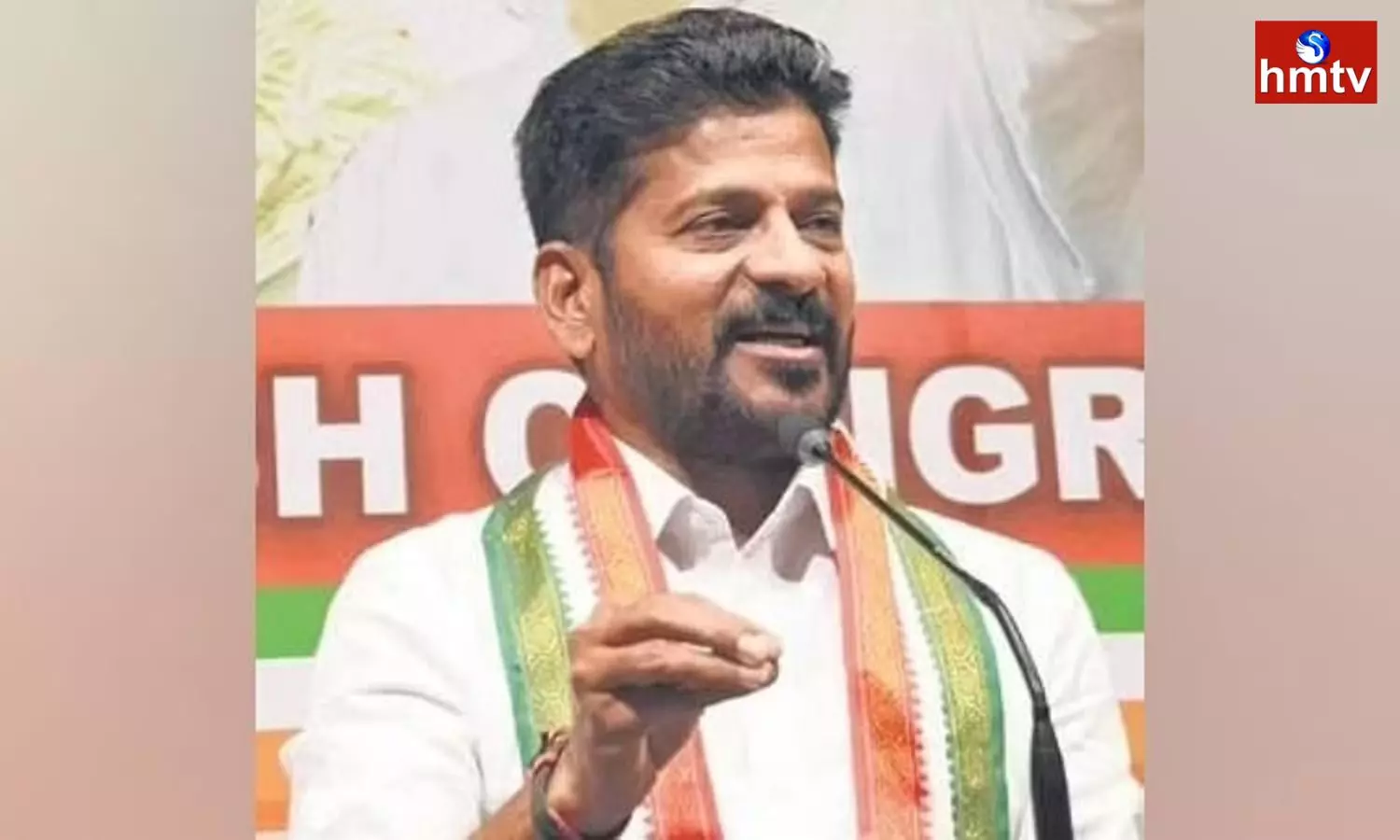 Congress Party Seniors Meeting With Revanth Reddy at Gandhi Bhavan