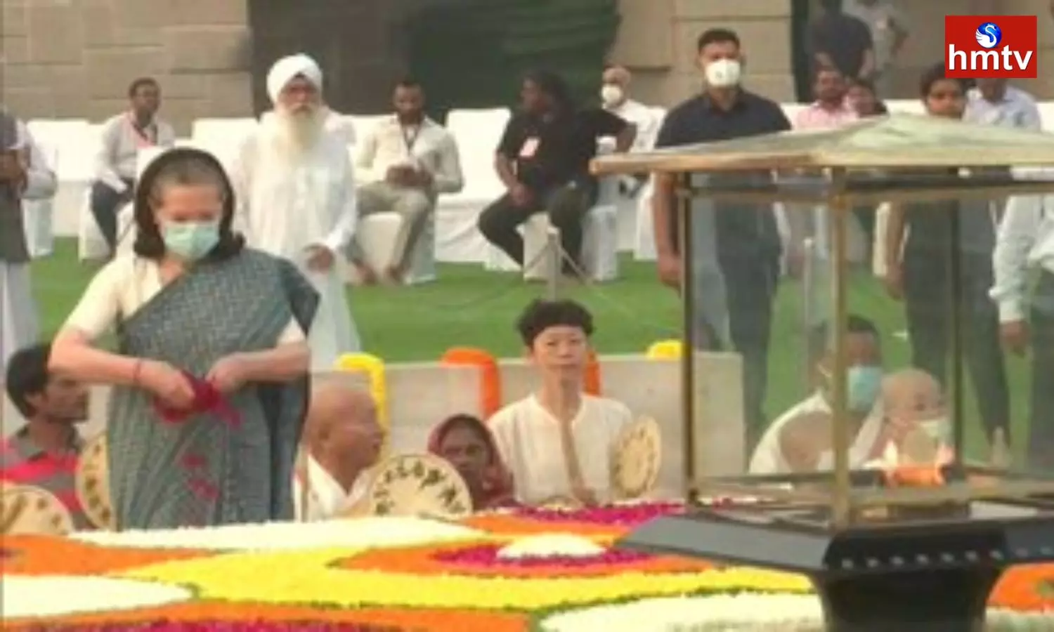 Sonia Gandhi Tribute to Mahatma Gandhi