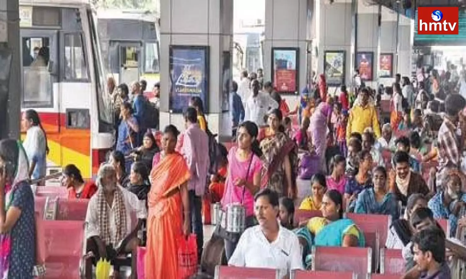 Bus Stands Become Crowded with Passengers