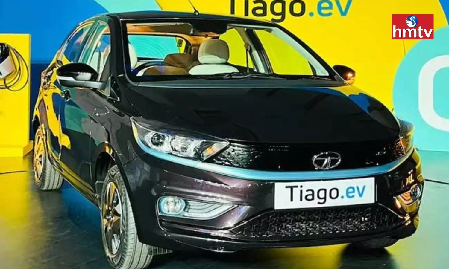 10 Thousand Bookings in 1 day Tata Tiago EV Creating Sensation
