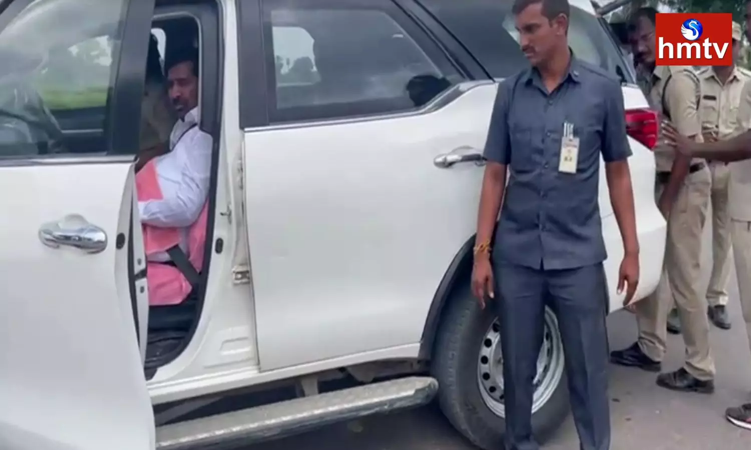 Police Checked the Convoy of Minister Jagadish Reddy