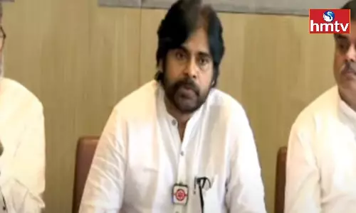 Pawan Kalyan Comments in Visakhapatnam Pawan Kalyan Comments in Visakhapatnam