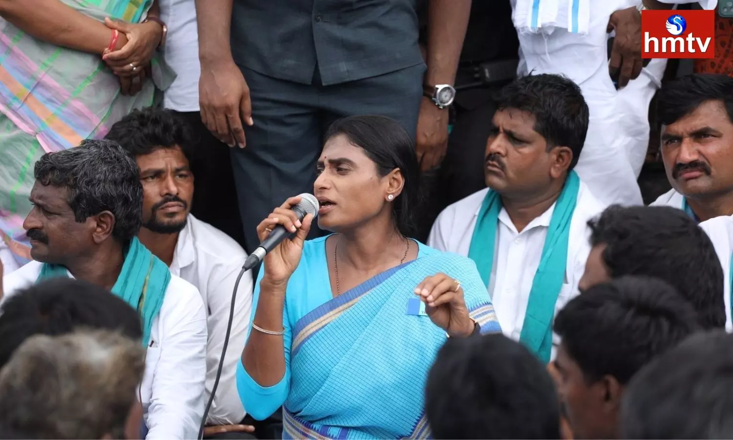 YS Sharmila Road Show at Dichpally in Nizamabad District