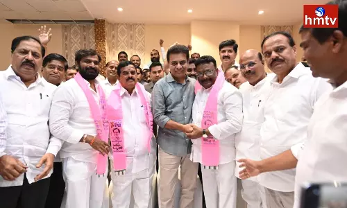 BJP Leaders Swamy Goud And Dasoju Sravan Joined TRS Party | TS News BJP Leaders Swamy Goud And Dasoju Sravan Joined TRS Party | TS News