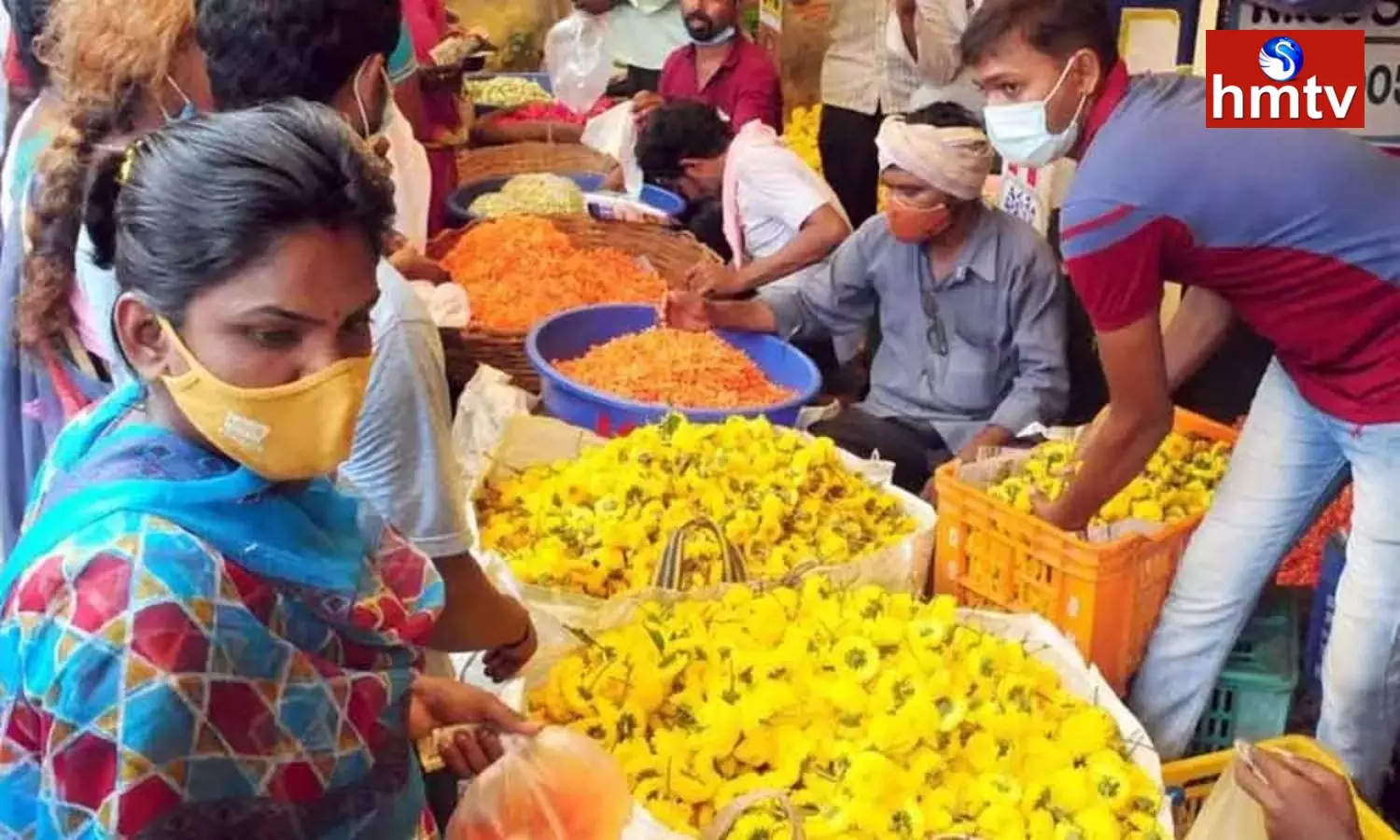 Flower Markets Are Crowded During Diwali Festival