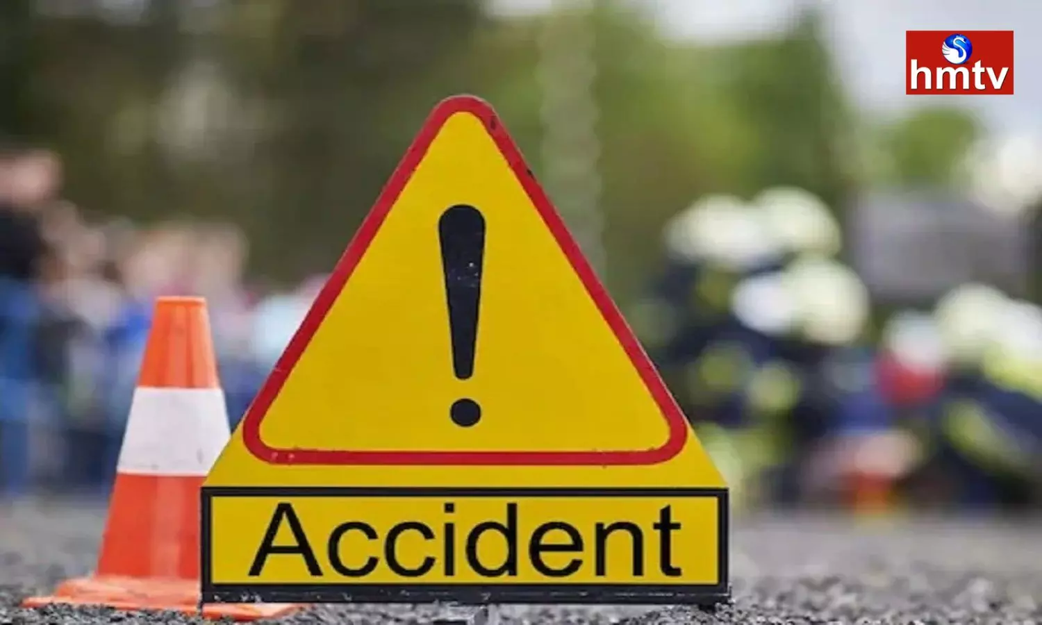 The Car Hit An Electric Pole Five Passengers Died