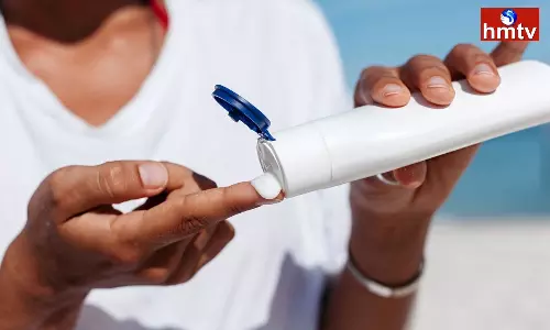 Sunscreen is essential for skin even in winters learn how to use it Sunscreen is essential for skin even in winters learn how to use it