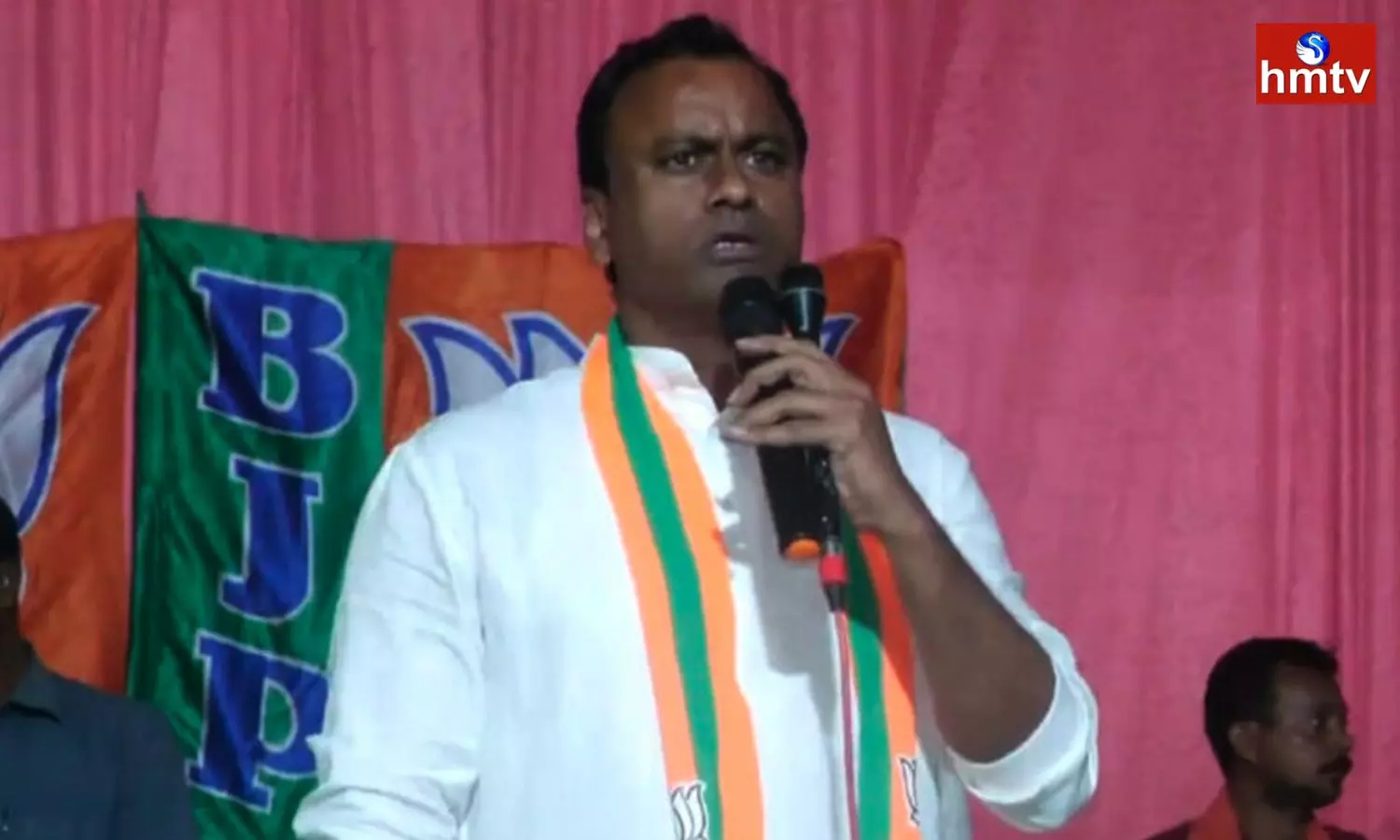 Election Commission has Issued Notices to BJP Candidate Komatireddy Raj Gopal Reddy