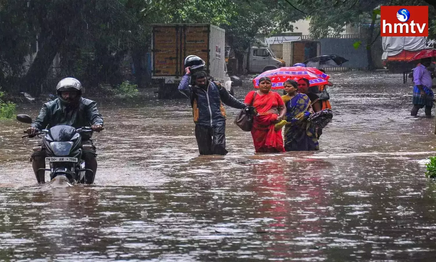 Heavy Rains Lashed Chennai Leading To Waterlogging At Several Parts Of The City