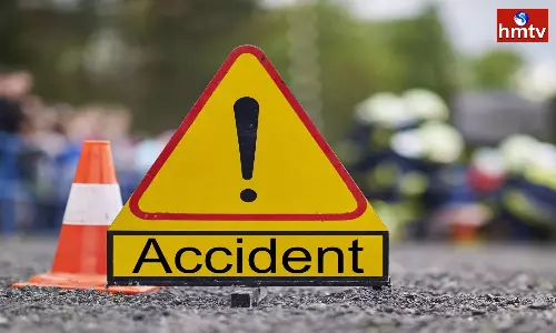 road accident on highway 161 in sangareddy district road accident on highway 161 in sangareddy district