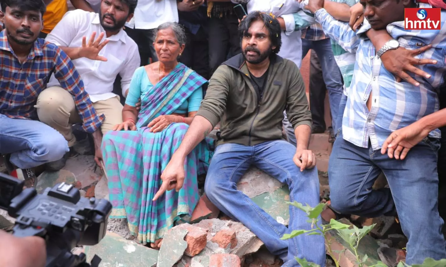 Pawan Kalyan Announced One Lakh Financial Assistance To Ippatam Village Victims