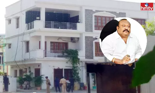 IT And ED Raids On inister Gangula Kamalakar House