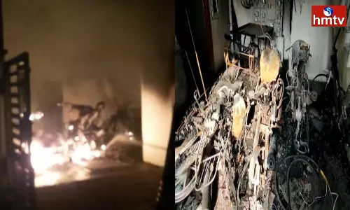 Short circuit at midnight, three bikes one cycle caught fire