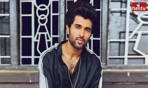 Vijay Deverakonda is struggling like a star hero