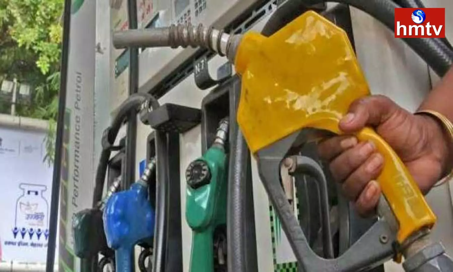 Cheating In Hyderabad Petrol Bunks