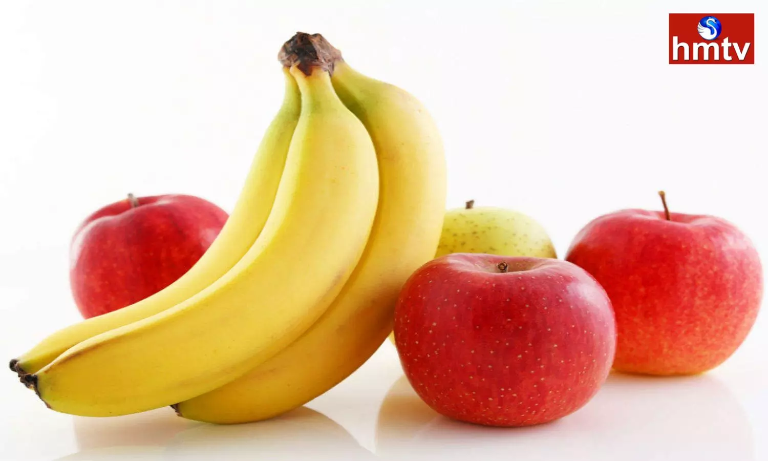 What is the difference between apple and banana in terms of nutrients