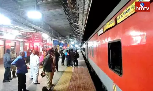 Fire Breaks Out Navjeevan Express At Gudur Junction Fire Breaks Out Navjeevan Express At Gudur Junction