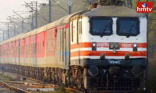 TTE Pushed the Jawan From the Moving Train