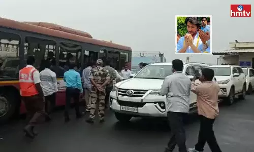 Mahesh Babu Immerses Krishna ashes in Krishna River