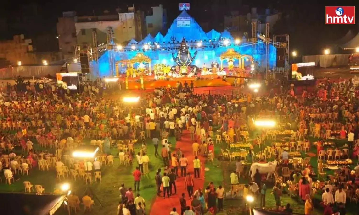 Karthika Deepotsavam Celebrations Were held in Chilakaluripeta Conducted by hmtv