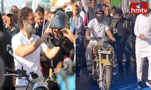 Rahul Gandhi Bike Ride in Bharat Jodo Yatra Rahul Gandhi Bike Ride in Bharat Jodo Yatra