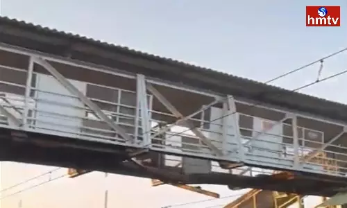 Tragedy at Maharashtra Balharshah Railway Station