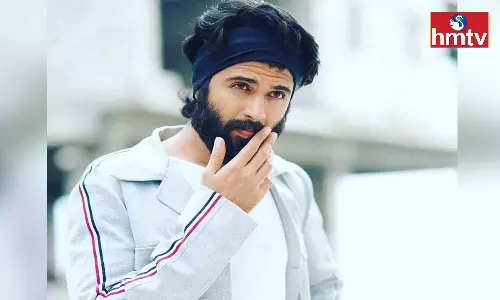 Vijay Deverakonda Appears Before Enforcement Directorate Vijay Deverakonda Appears Before Enforcement Directorate