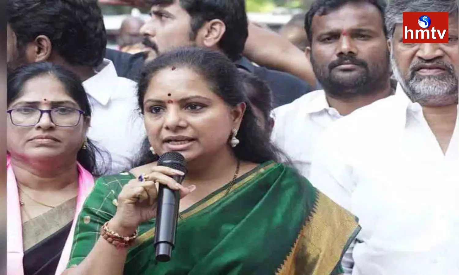 MLC Kavitha Fires On BJP