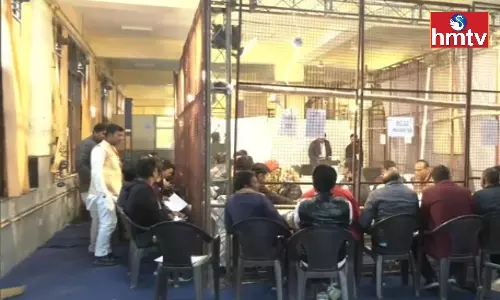 A Close Fight Between AAP And BJP In MCD Election