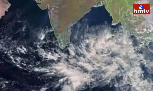 Typhoon Mandus has turned into a cyclone in the Bay of Bengal Typhoon Mandus has turned into a cyclone in the Bay of Bengal