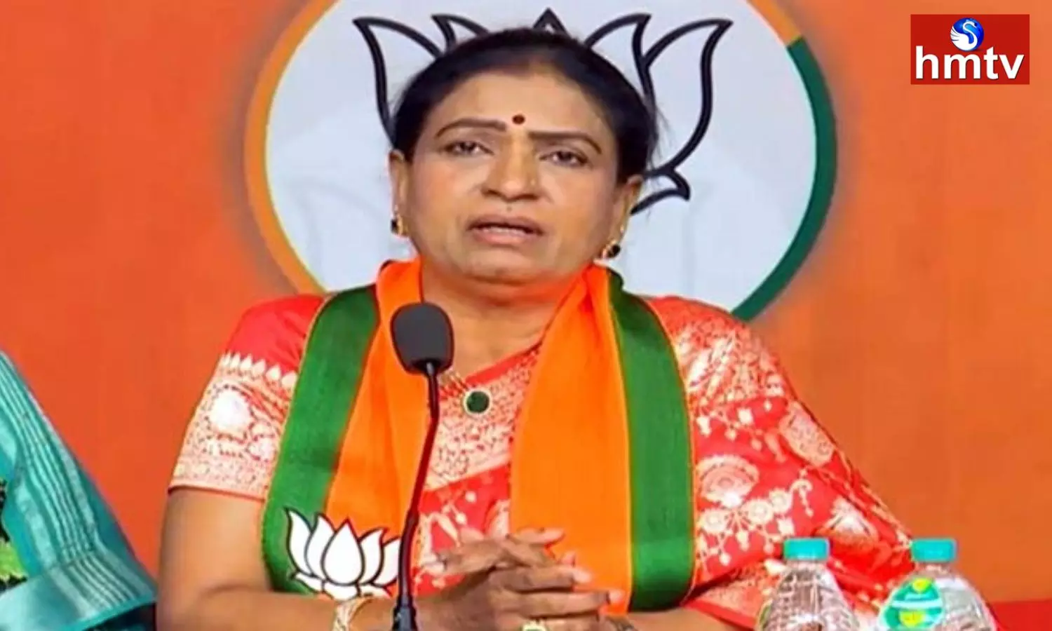 DK Aruna Comments On KCR
